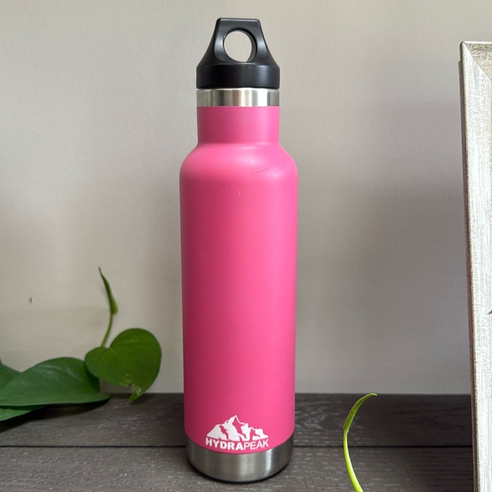 HYDRAPEAK 21 oz. Narrow Mouth Stainless Steel Water Bottle- Pink